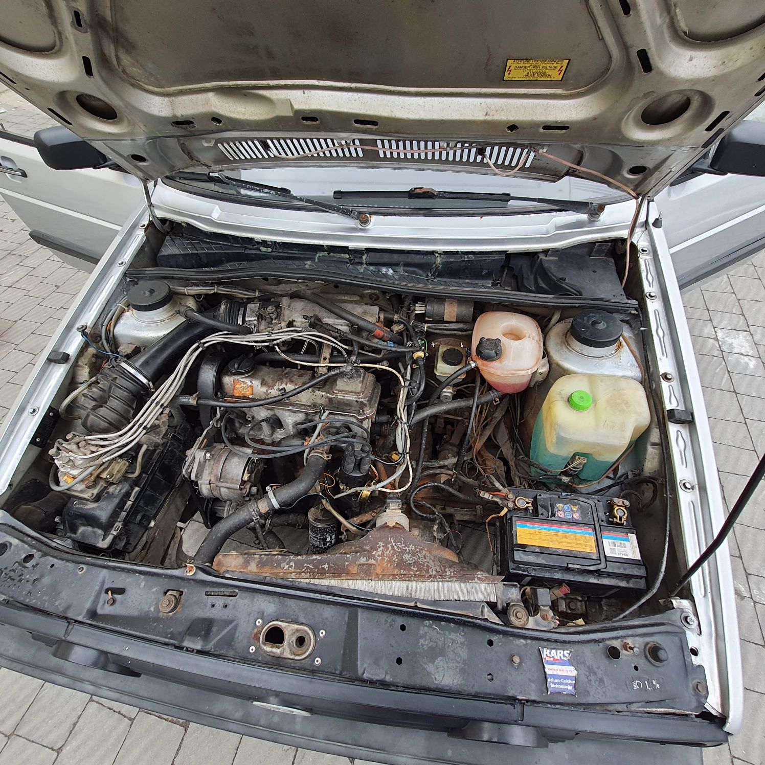 Машина Volkswagen Golf 2GTI 1.8 інжектор 112к/с