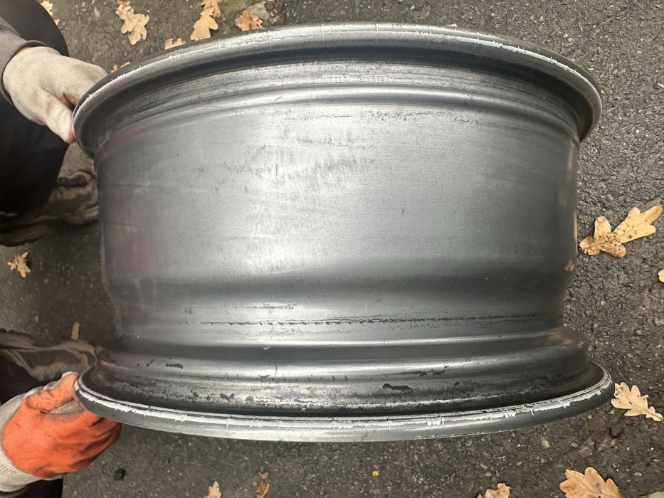 Титани r19 mercedes