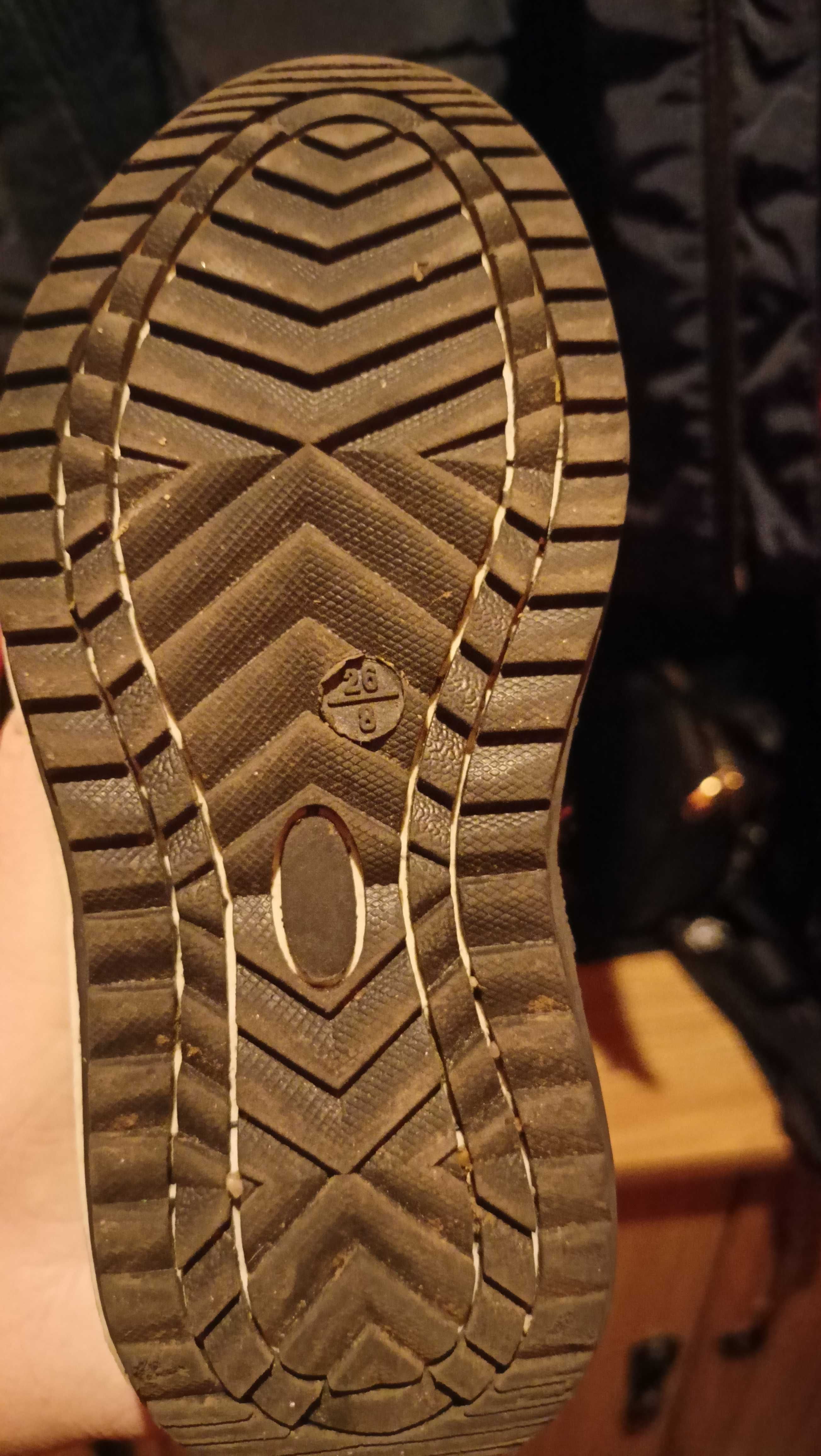 Buty zimowe dla dziewczynki r.26