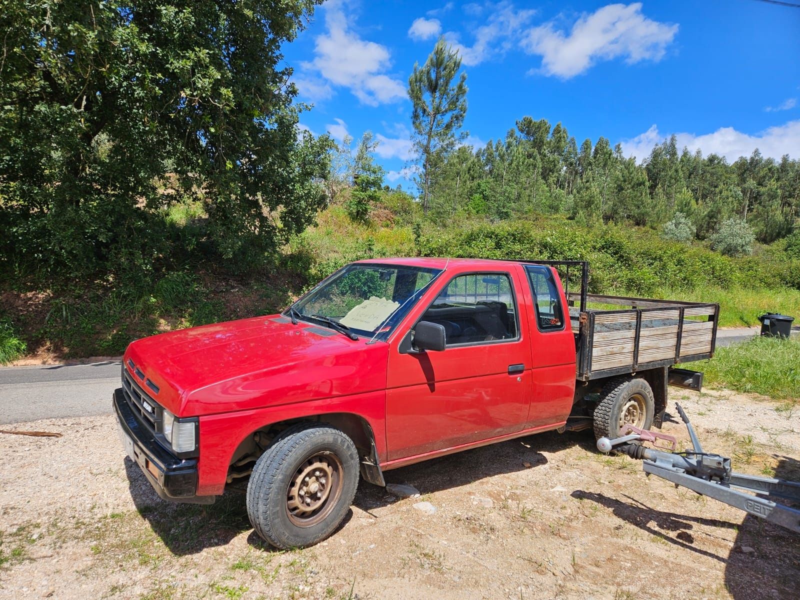 Carrinha Nissan D21 caixa aberta