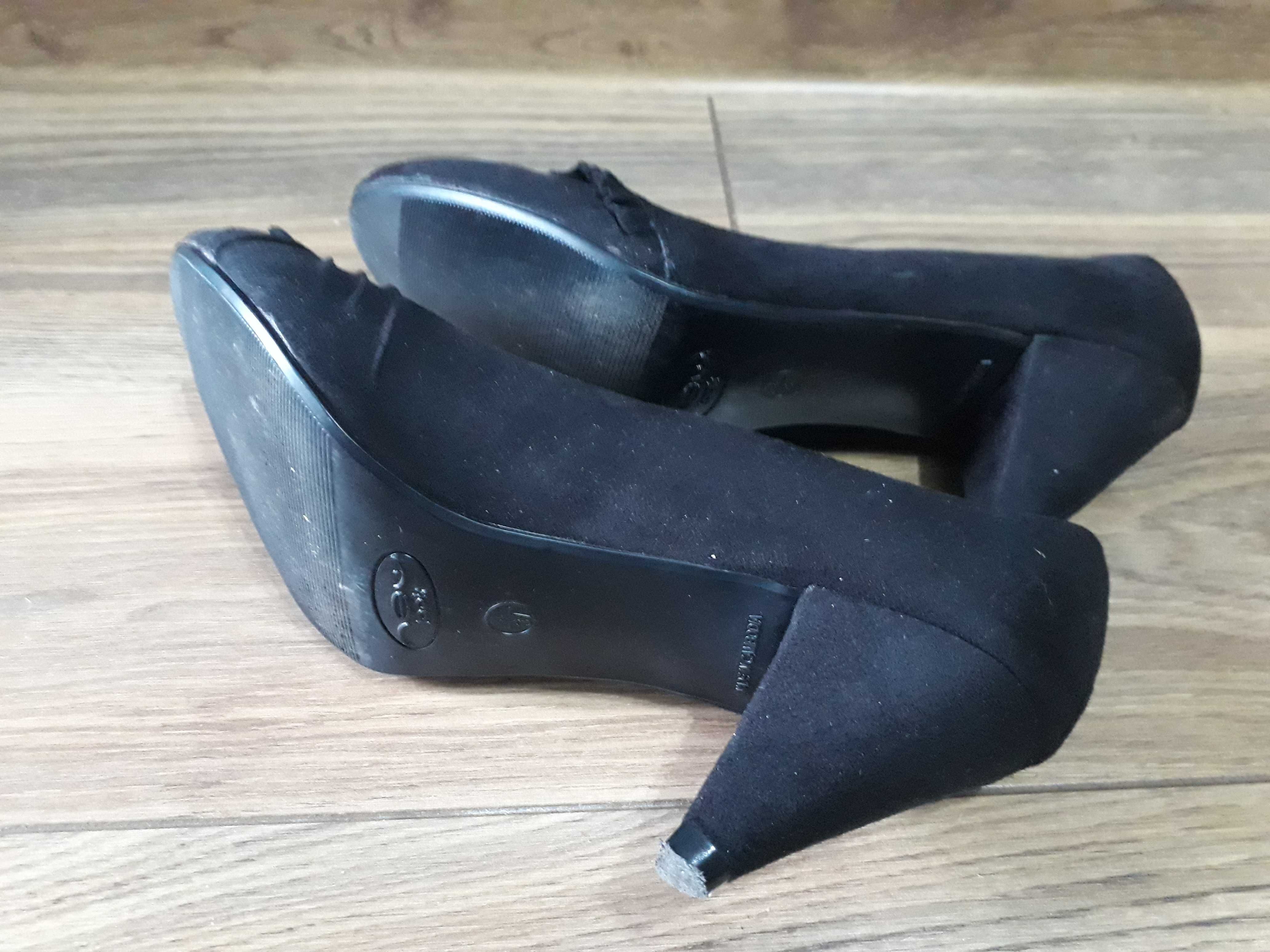 Buty czarne na obcasie rozmiar 37