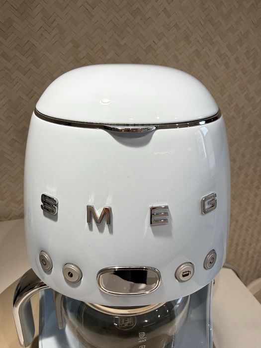 Крапельна кавоварка SMEG блакитна