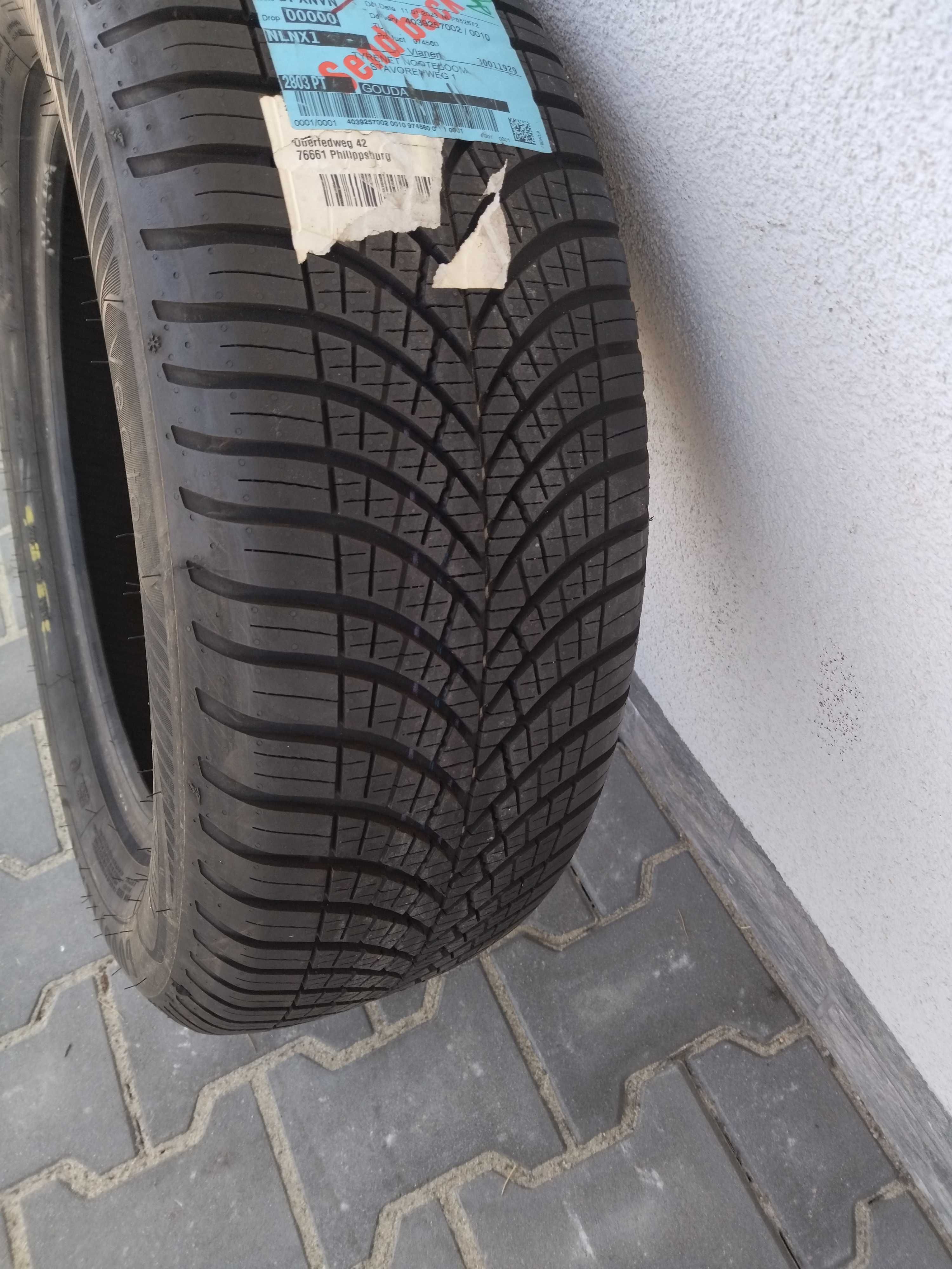 Шина Goodyear Vector 4 Seasons SUV Gen-3 225/60 R17 103V