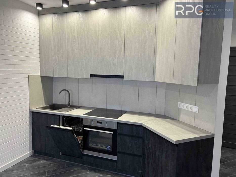 Продаж 1-к квартири в ЖК Русанівська Гавань 62 кв.м з ремонтом