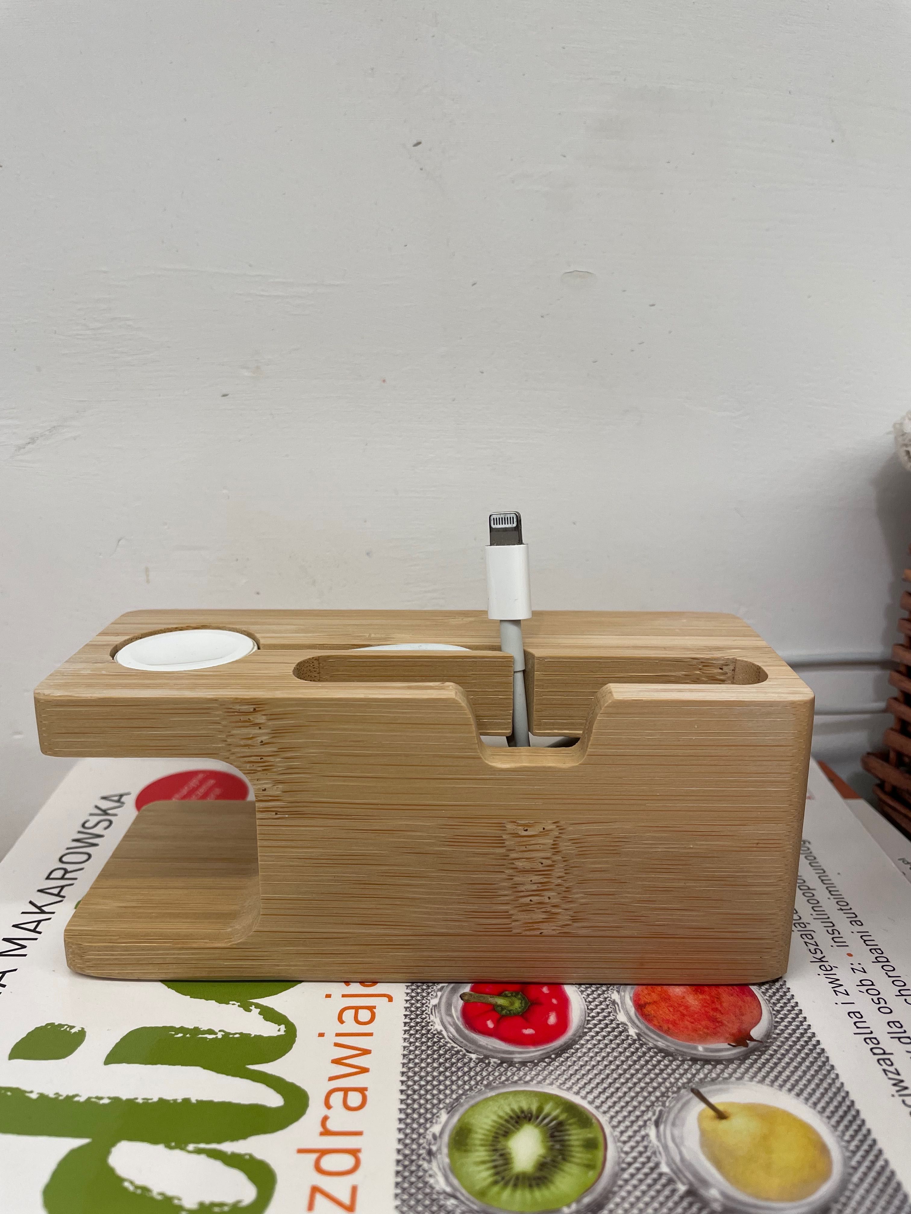 Stacja dokująca 2w1 iphone / apple watch bambus / organizer kabli