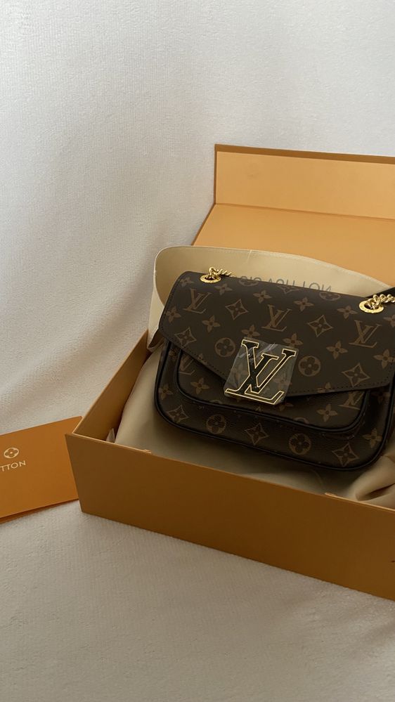 Жіноча сумочка з натуральної шкіри LV Louis Vuitton Луї Віттон