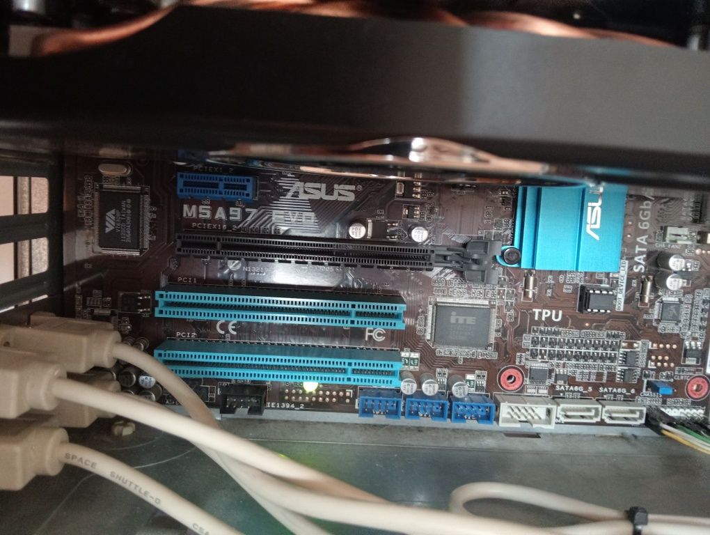 AMD FX 8120 + board