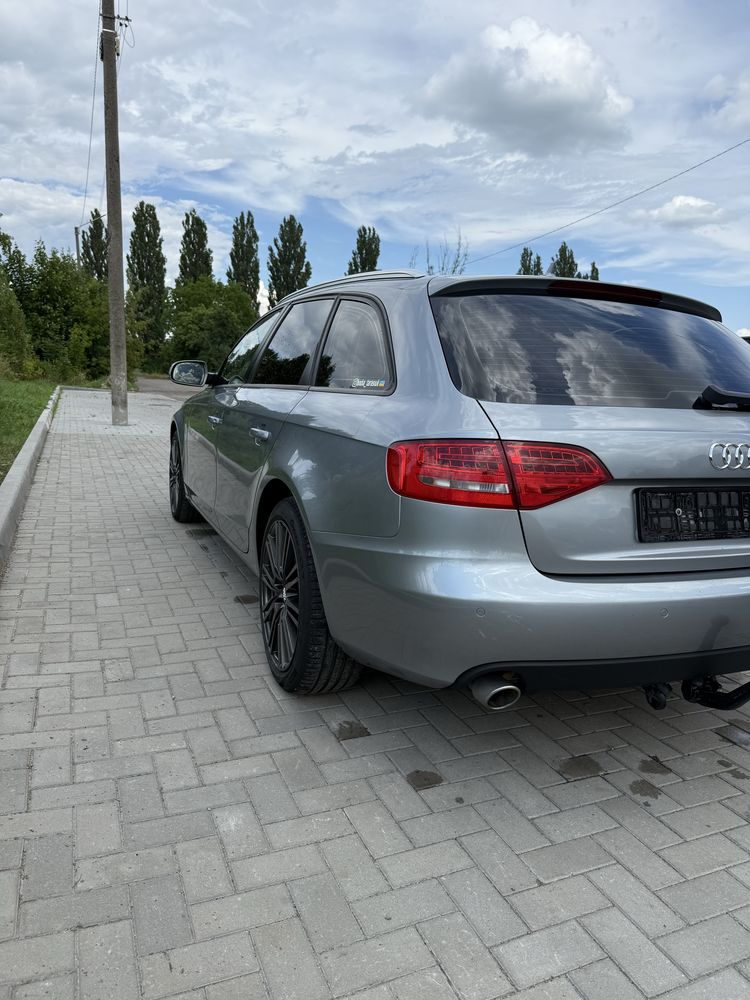 Audi A4B8 2010 2,7