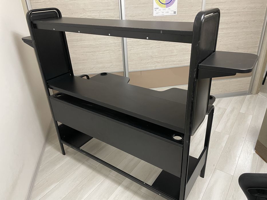 Компютерний ігровий стіл IKEA FREDDE