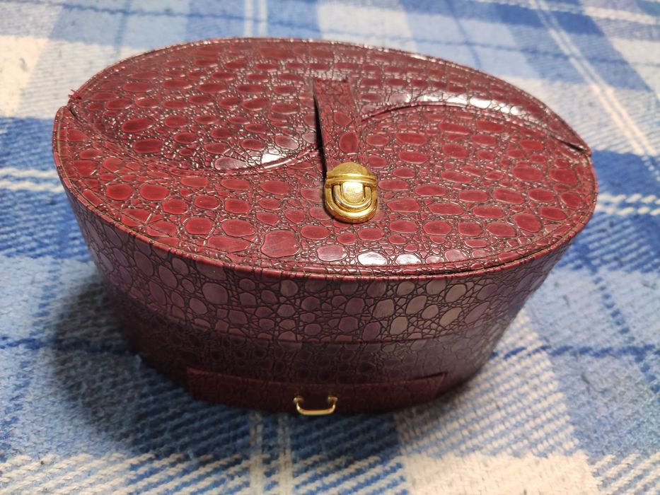 Шкатулка для прикрас