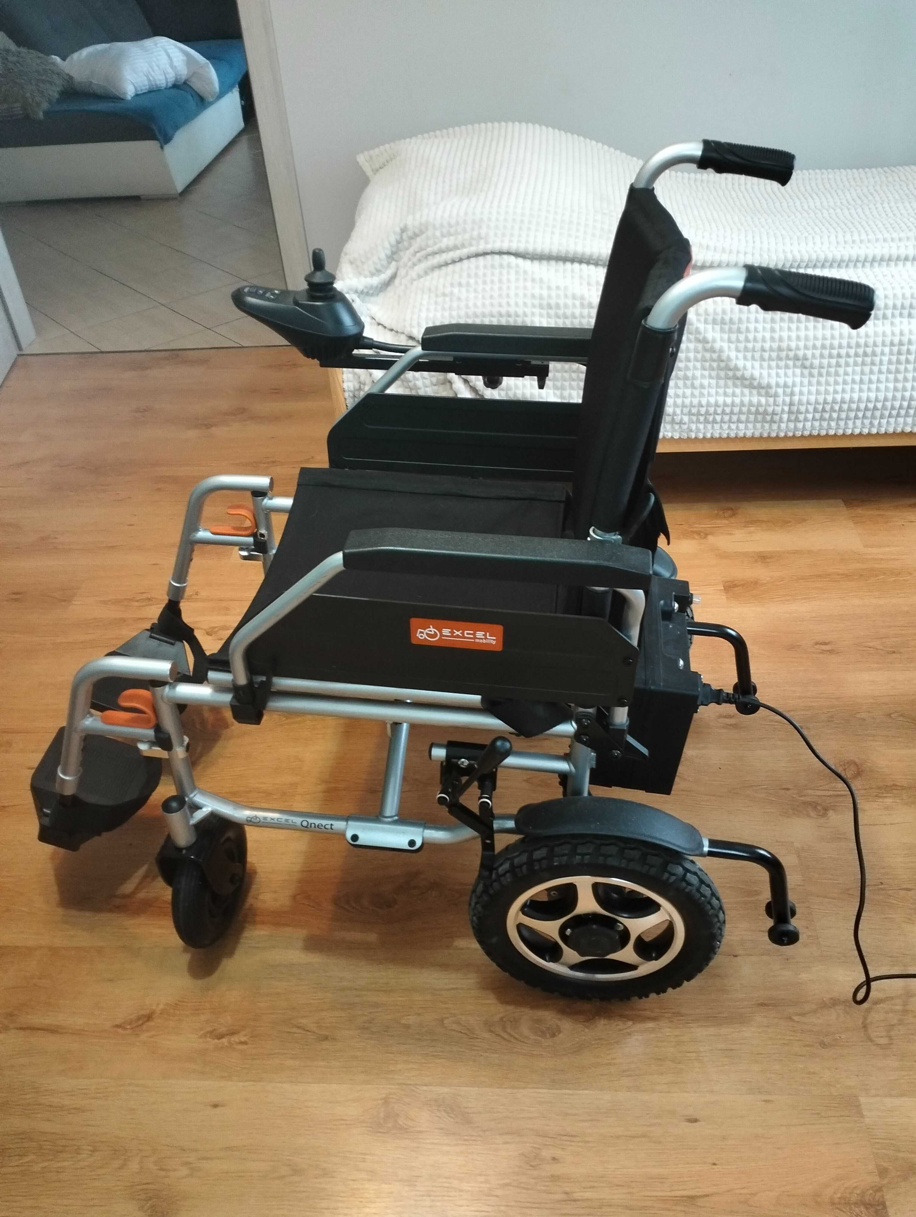 Wózek elektryczny EXCEL QNECT