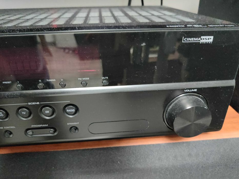 Amplituner YAMAHA HTR-2071