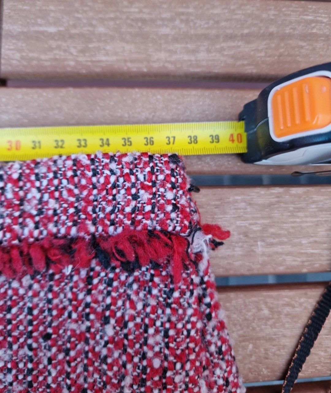 Saia tweed tam.S. Mango