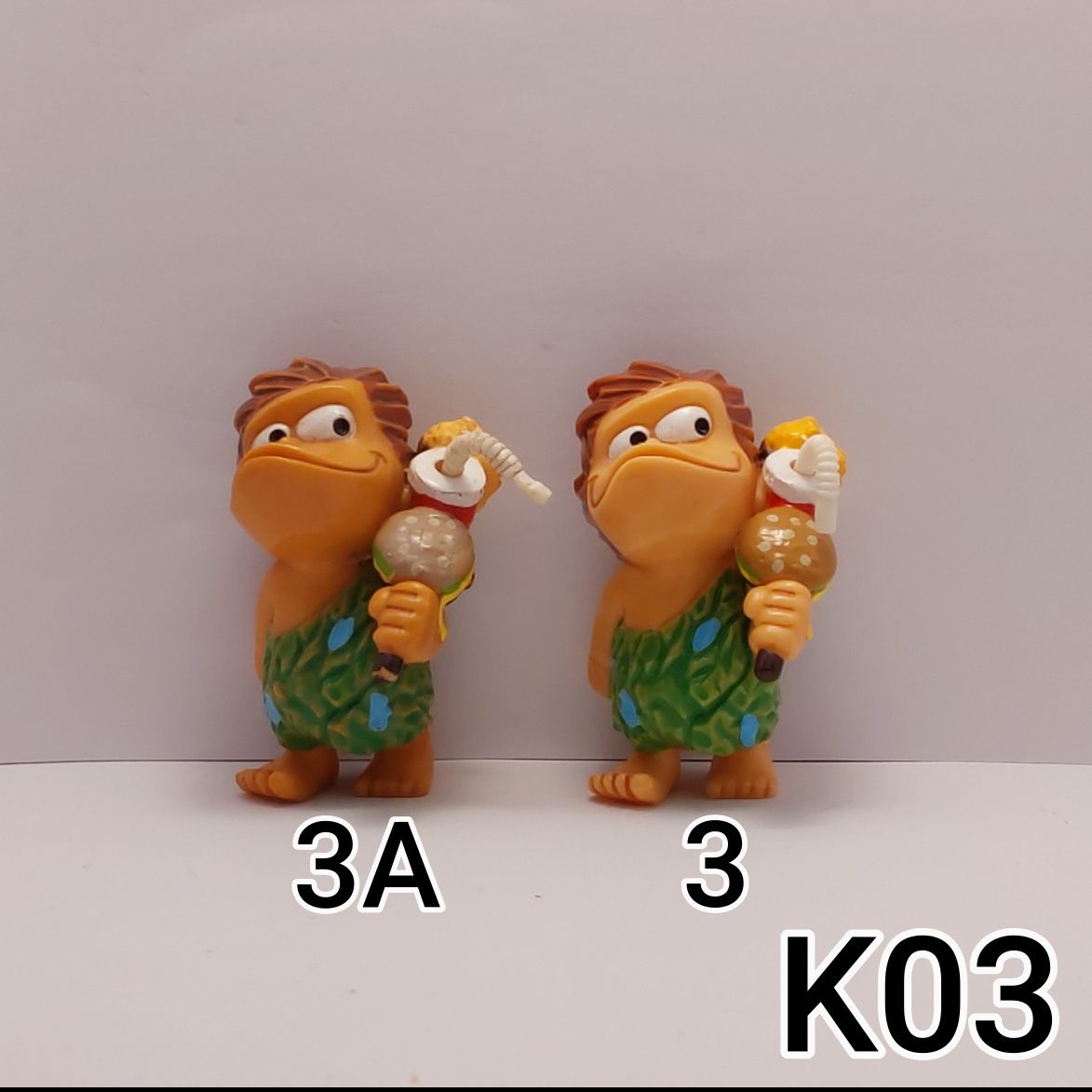 KINDER ovo Bonecos  Lord of the Rings, BARBIE (Lote 3)