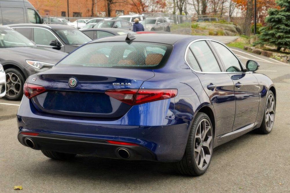 Alfa Romeo Giulia Ti      2020