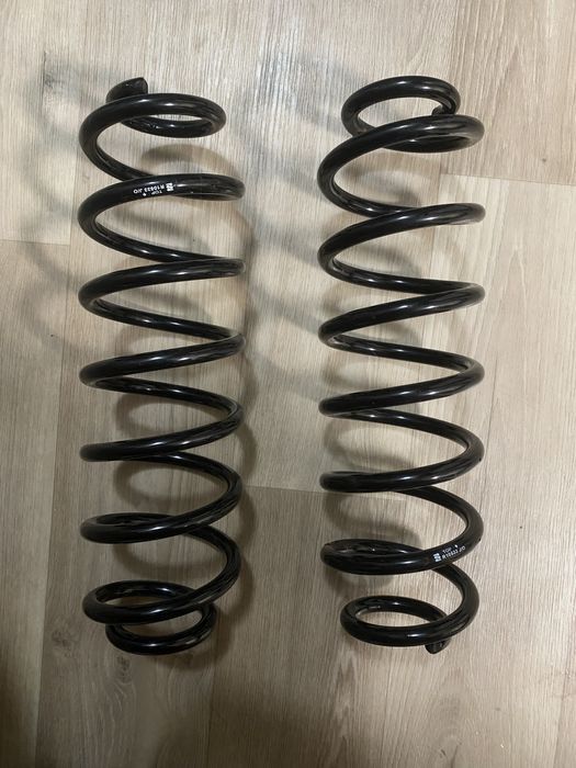 Пружины задние Golf 5