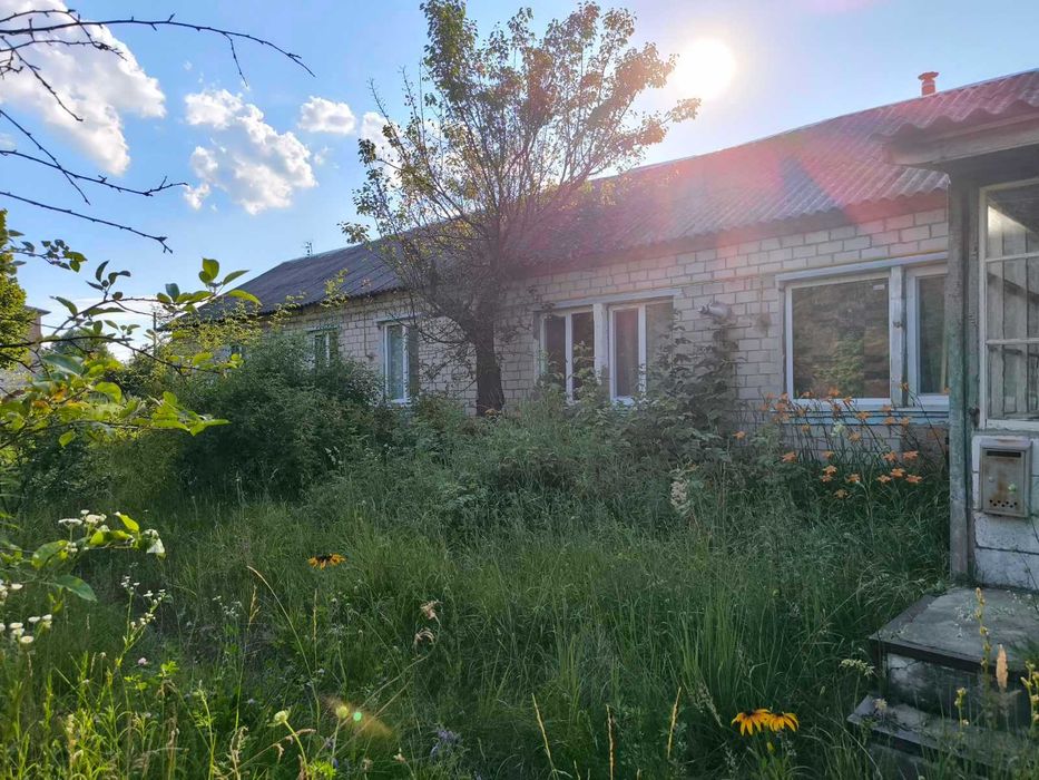 Продам виробничо  складську  базу пгт  Ріпки Чернігівської області