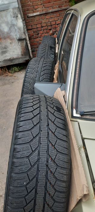 Шини зимові (в зборі диски 5/100 і ковпаки)  195/65 R15 SEMPERIT