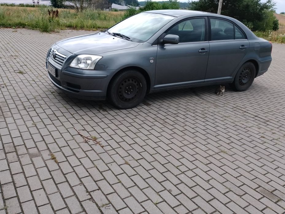 Sprzedam toyota avensis