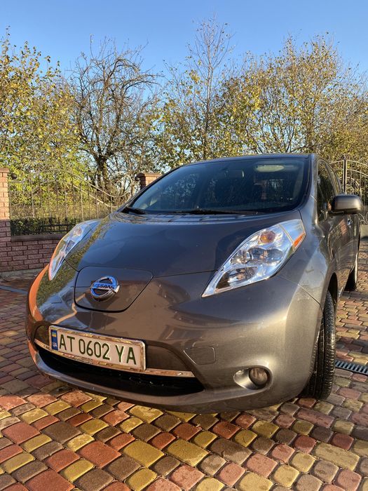 Nissan leaf 2013р 24 квт/год