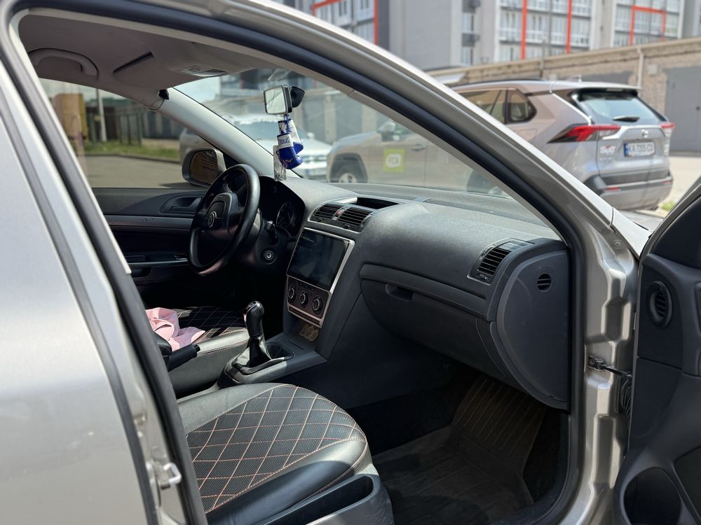 Автомобіль Scoda Octavia