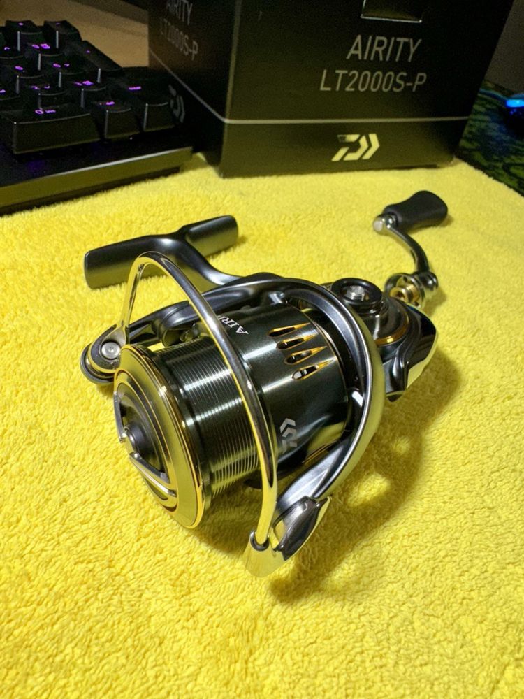 Котушка Daiwa 23 Airity LT2000S-P