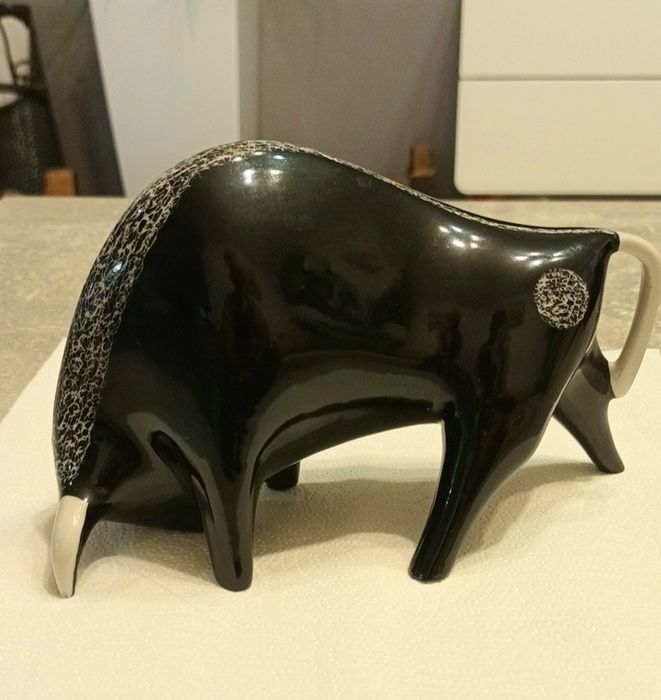 Figurka "ŻUBR" Ćmielów.