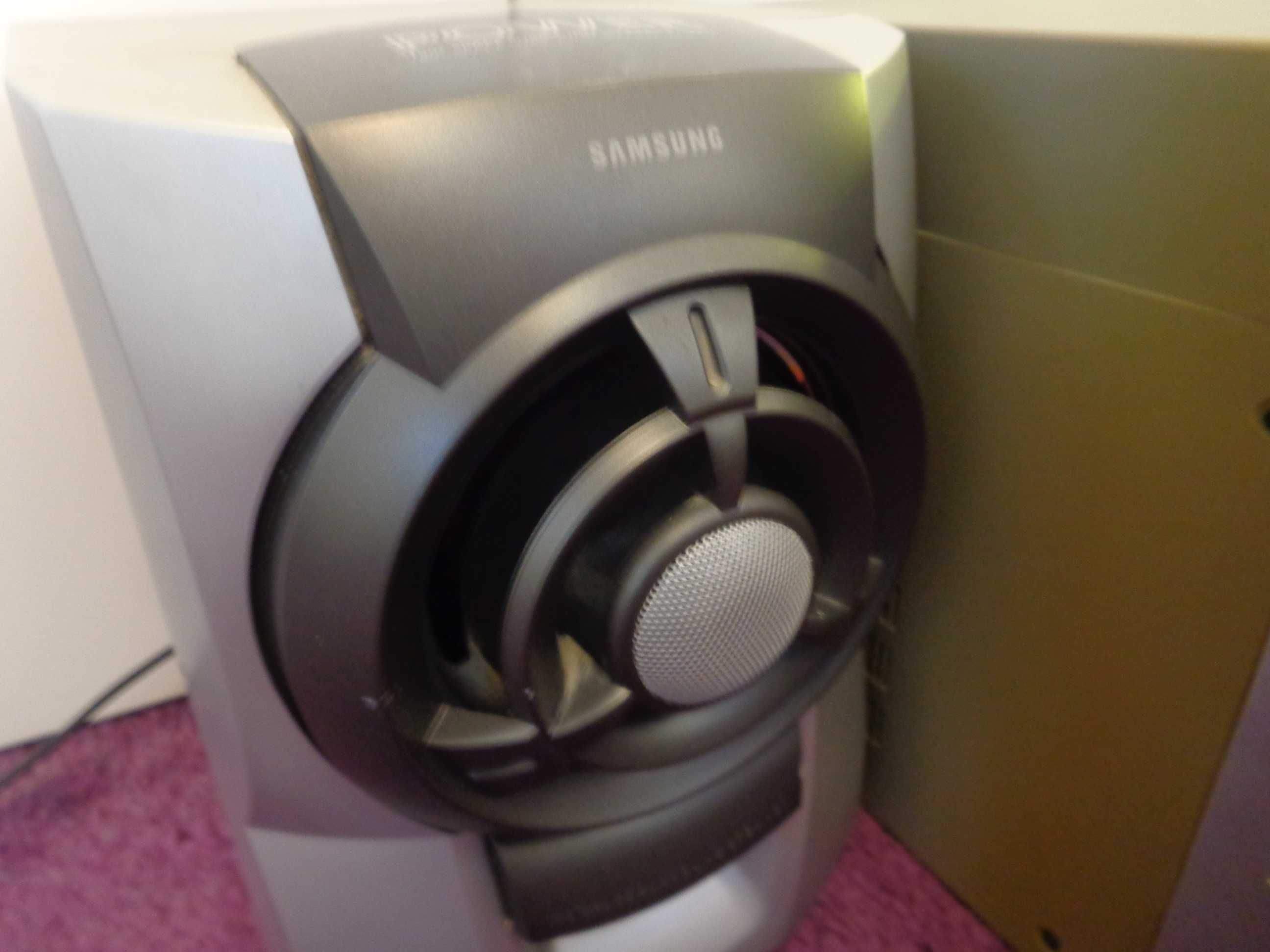 Wieża Samsung MAX-930 - na części