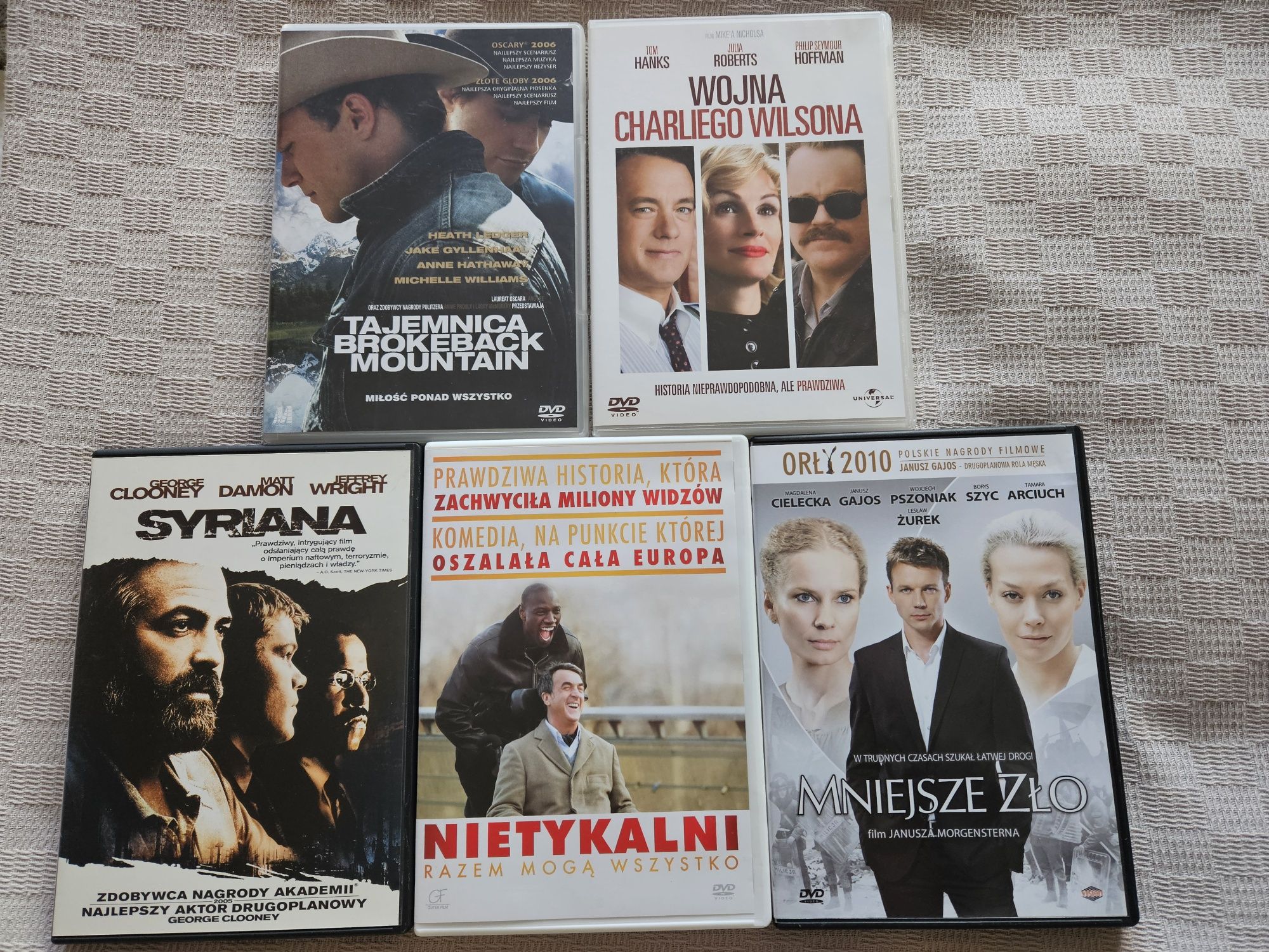 5 filmów na DVD. Stan idealny.