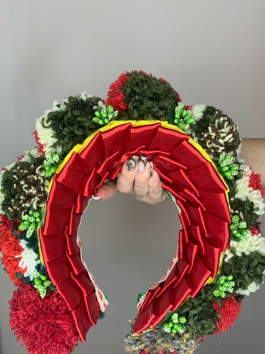 Віночок з натуральної пряжі авторської роботи