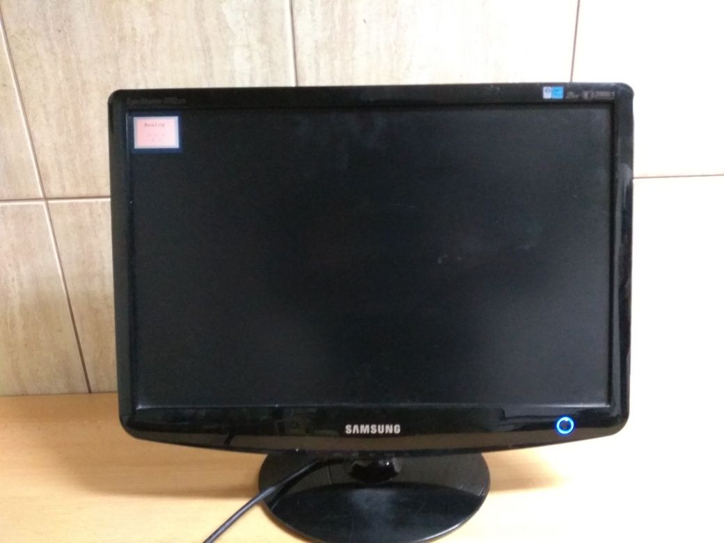 Monitor LCD Samsung 2032BW 20"
