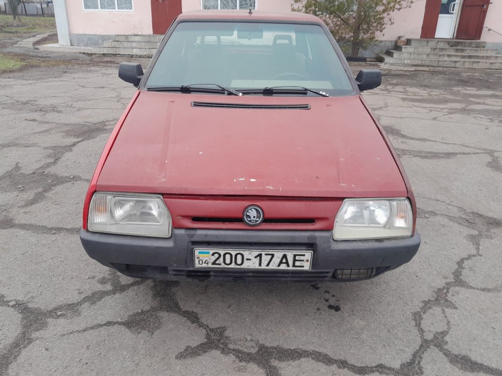 Продам авто Шкода Фаворіт