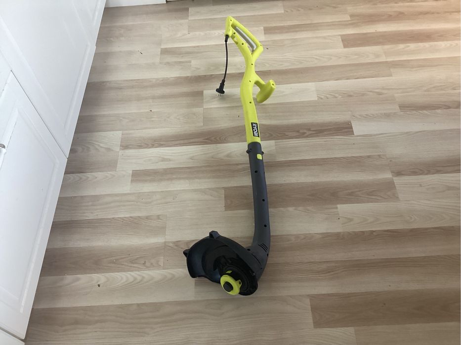 Podkaszarka do trawy ROBI