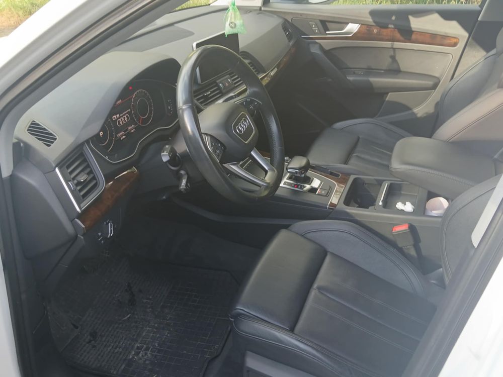 Audi Q5 2018 Premium Plus!!
