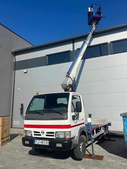 wynajmę podnośnik koszowy/zwyżka marki nissan wraz z operatorem