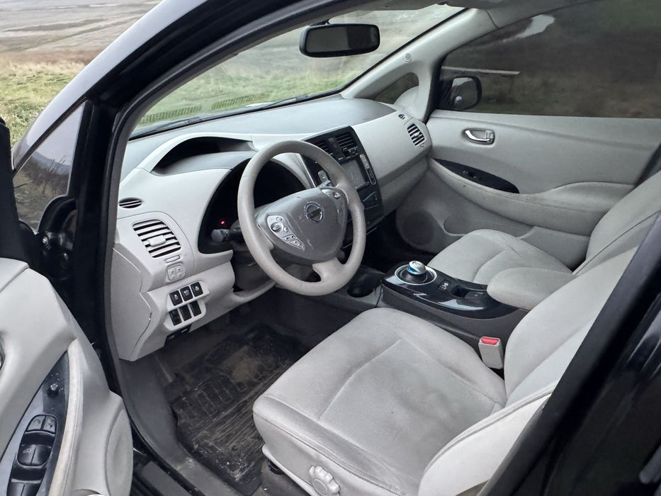 Нісан Ліф Електричка