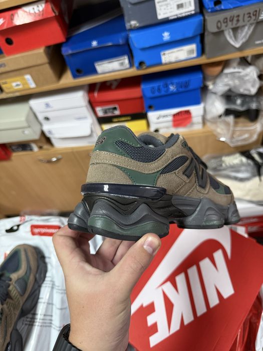Кросівки New Balance 9060 Beef and Broccolli (38)