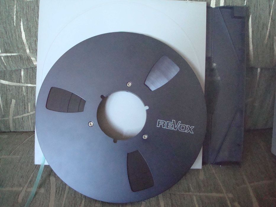 Продам бобины Grundig 18см