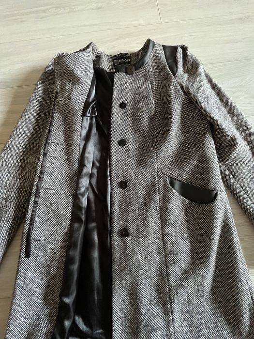 Пальто жіноче демісезонне