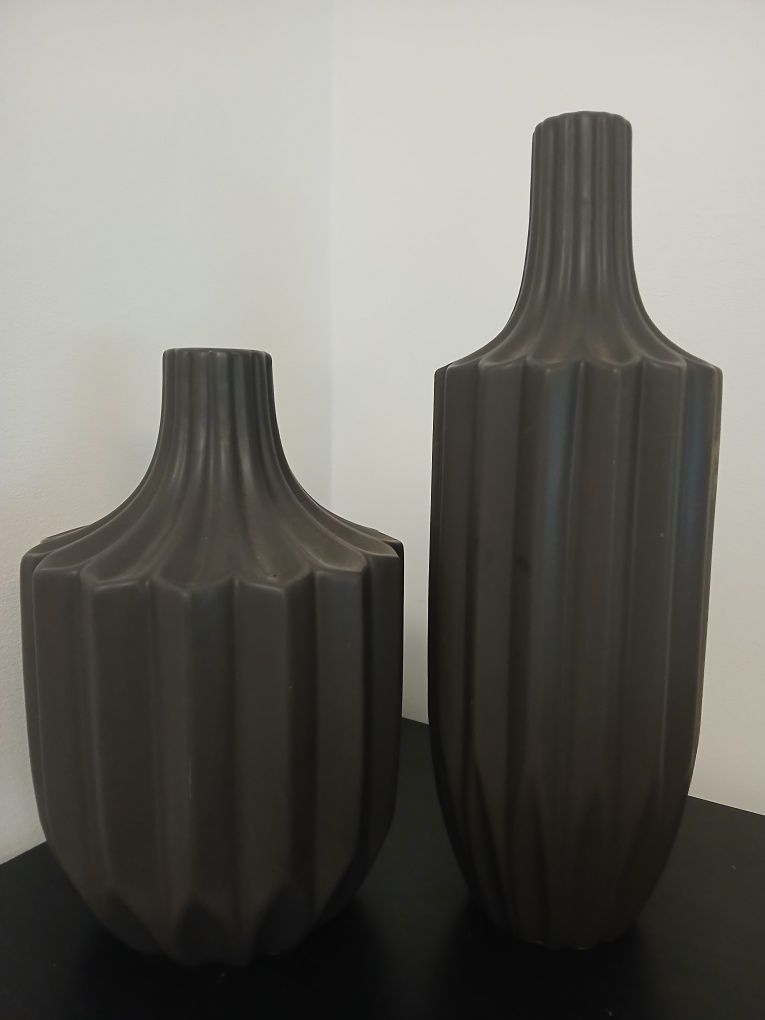 Conjunto Jarras ceramica cinza