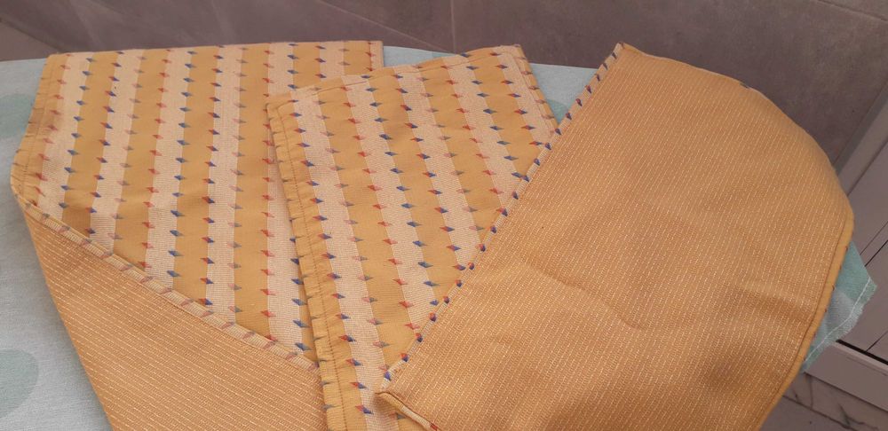 Conjunto de colcha,cortinas ,abajur