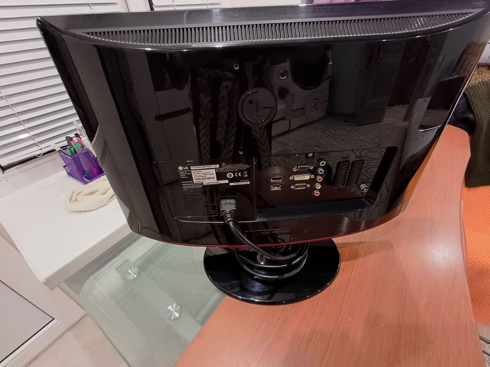Монітор LG FLATRON m227wdp-pc