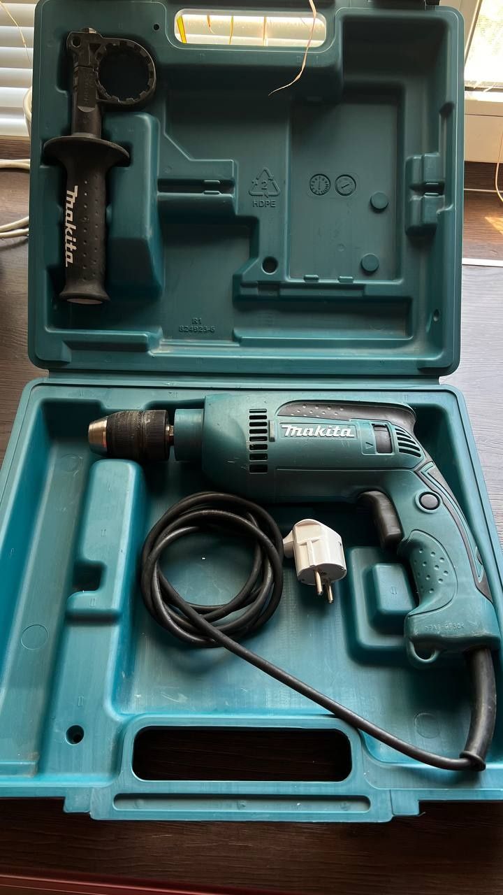 Ударная дрель makita hp1641