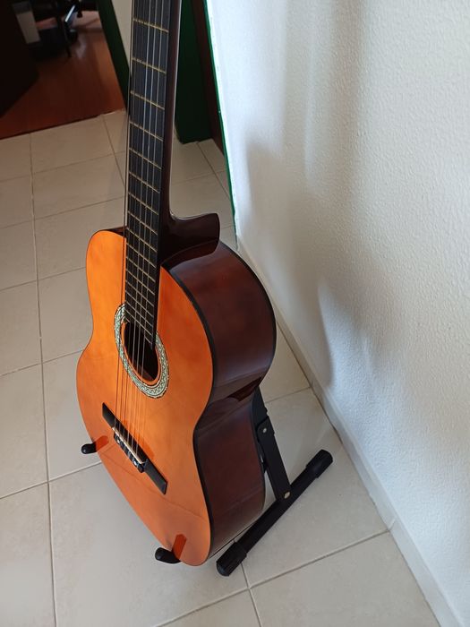 Conjunto Guitarra marca XP Guitars Hand-made,  com Suporte e Bolsa