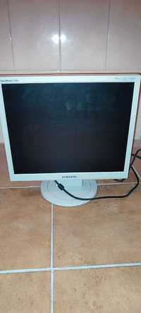 Монітор Samsung SyncMaster 710N 17"