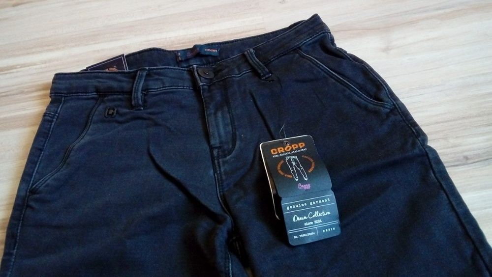 Spodnie cropp jeansy dżinsy ze ściągaczami