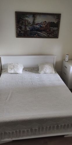 Оренда квартири студії в новому будинку Садах 1