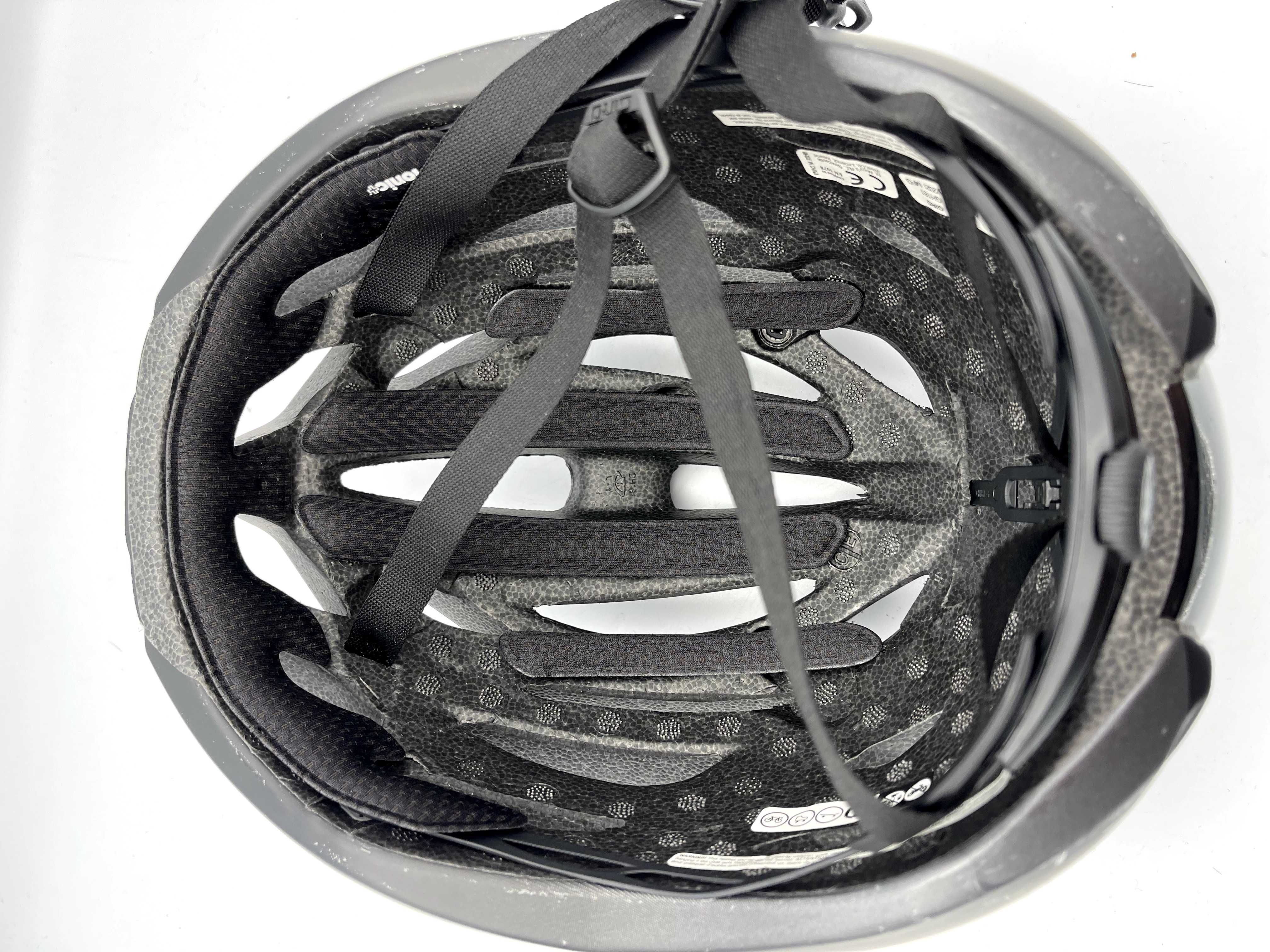 Powystawowy Kask Rowerowy Giro Syntax r. L (59-63cm)