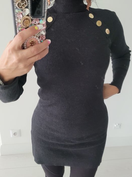 Sukienka tunika Golf prążkowana Zara Guziki