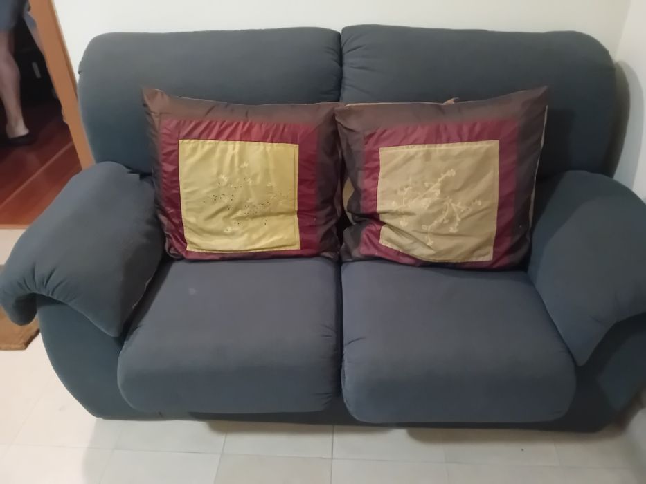 Sofá de 2 lugares como novo